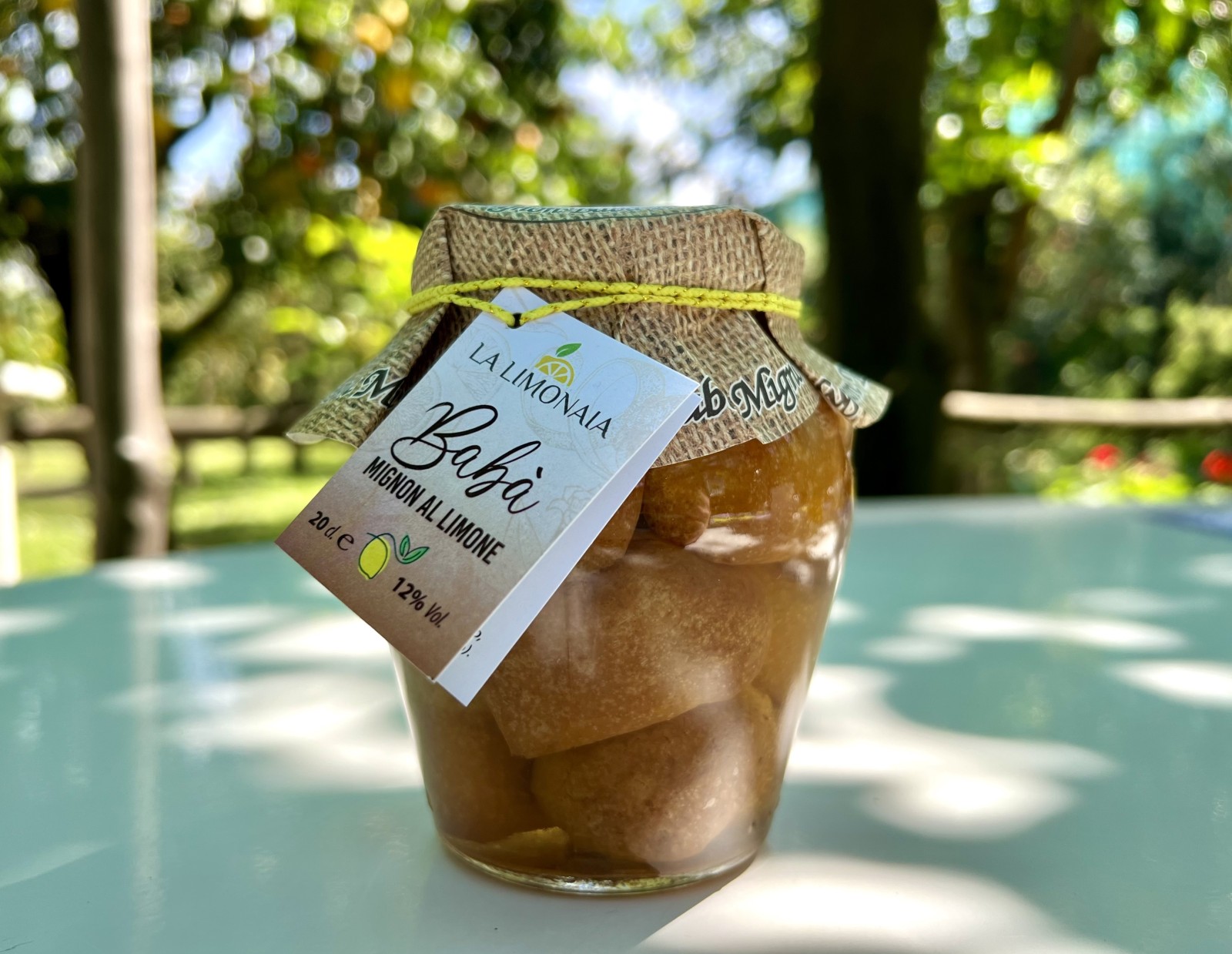Babà mignon with Limoncello